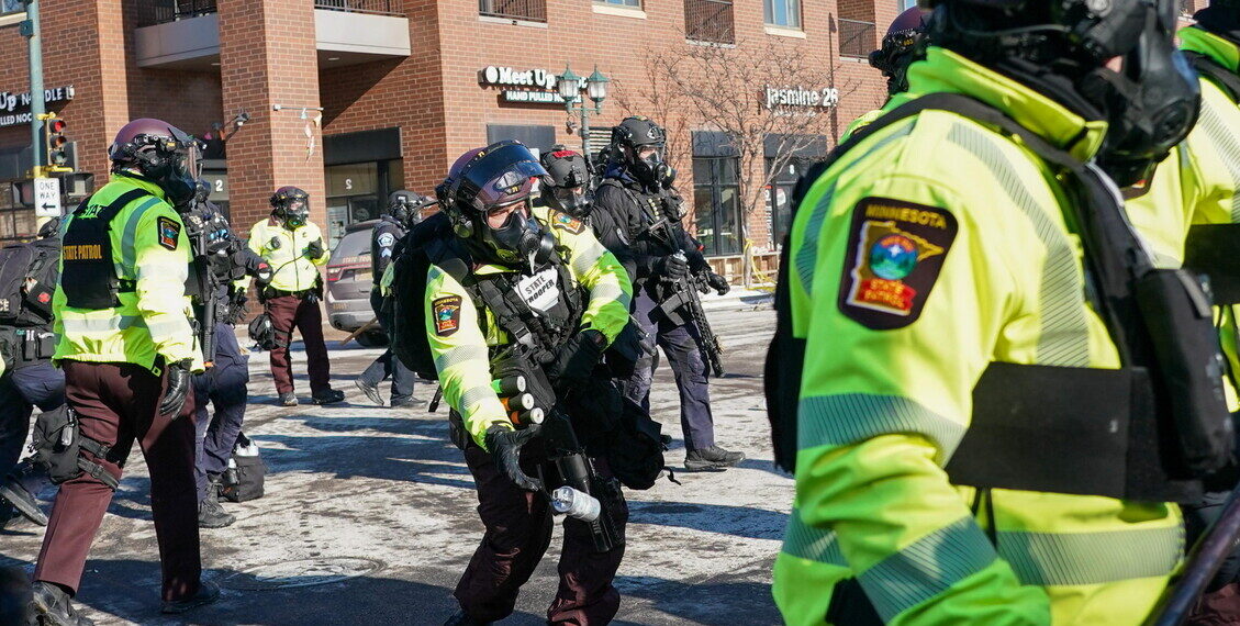 Nyt, video sembrano contraddire governo su uomo ucciso a Minneapolis