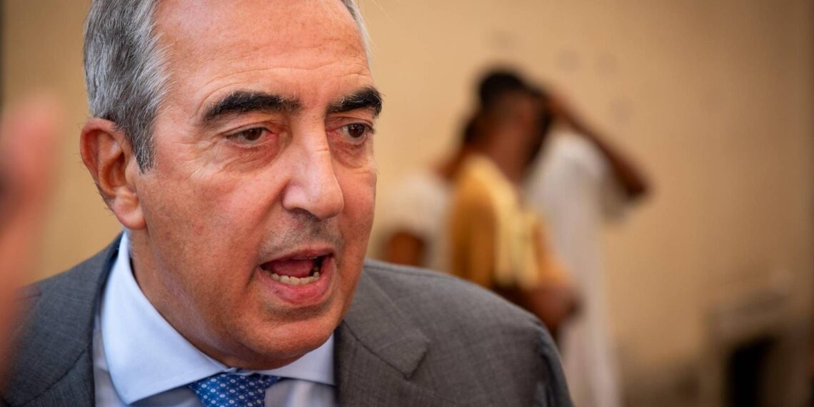 Mediaset-Corona, Forza Italia si schiera con la famiglia Berlusconi: “Solidarietà, libertà di espressione non è diffamare”