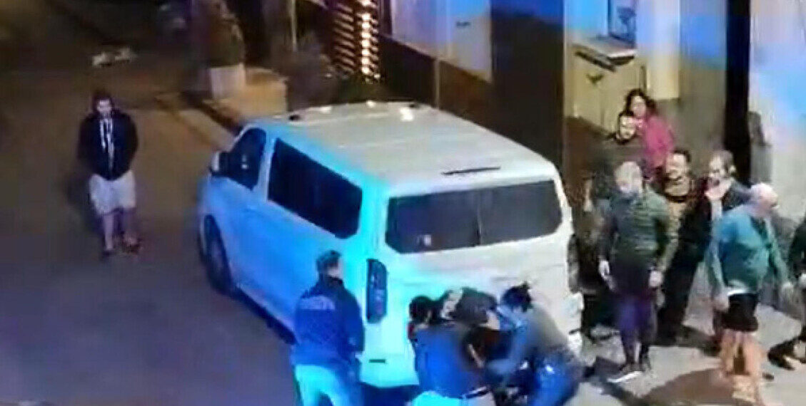 Difende la figlia in una lite, panettiere ucciso a coltellate