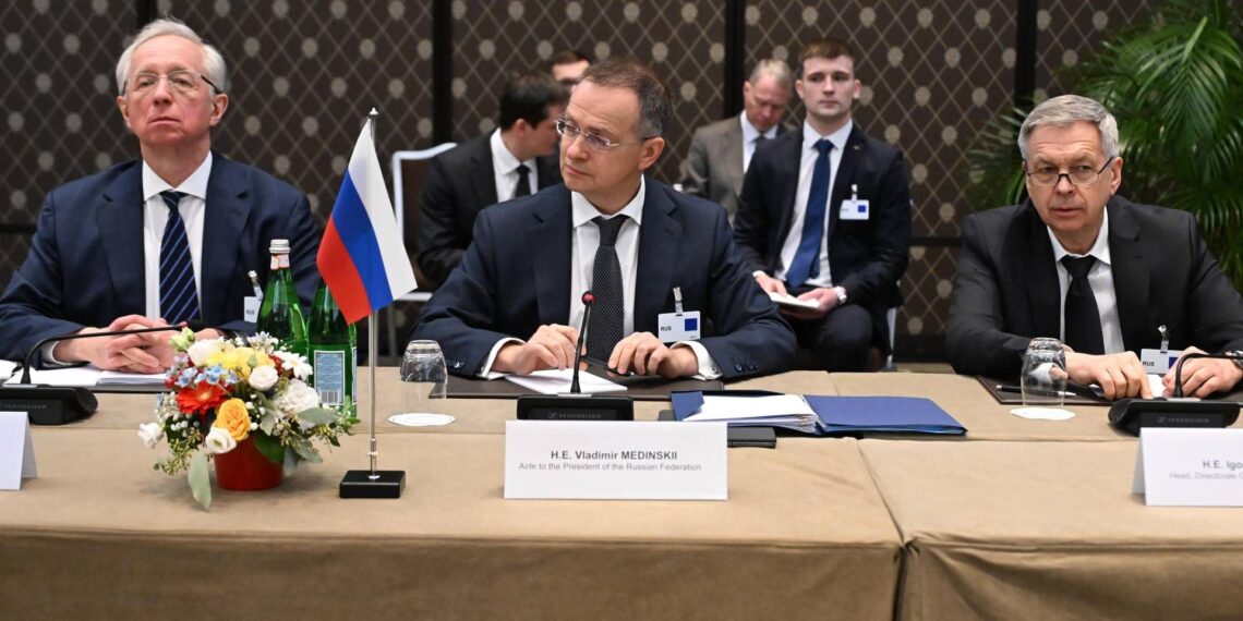 Ucraina, seconda giornata di trattative a Ginevra: focus su sicurezza e territori