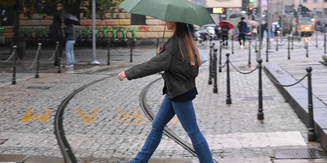 Maltempo senza tregua sull’Italia, attenzione agli effetti su umore e fisico
