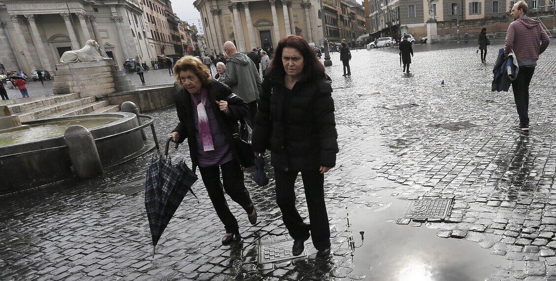 Il Nord verso la primavera sotto la neve, temporali al Sud