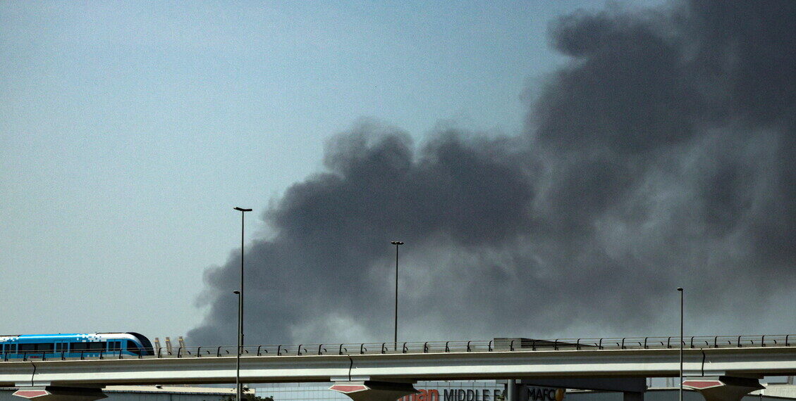 Cnn, a fuoco consolato Usa a Dubai, colpito da sospetto drone iraniano