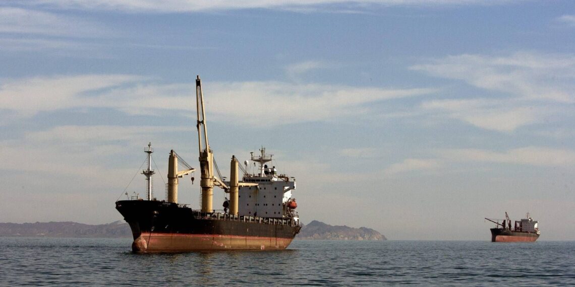 Iran. Il presidente di Assarmatori rassicura: “Nessun rischio per scorte di gas, ma bollette pagheranno l’instabilità”