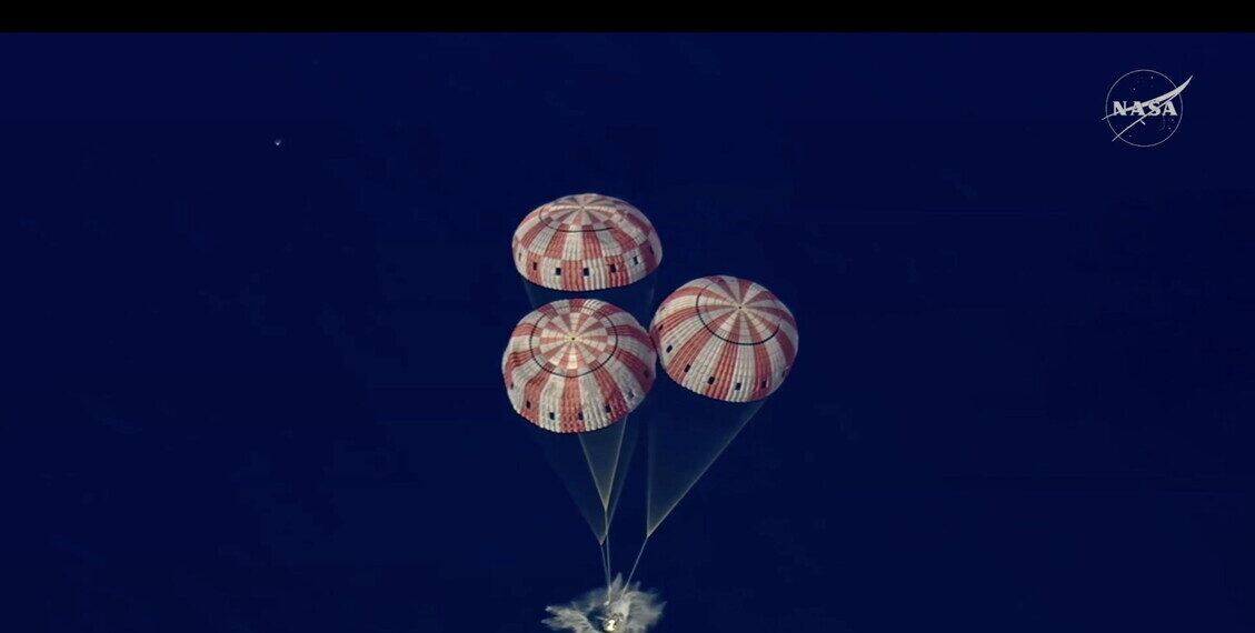 La capsula Orion è ammarata, missione compiuta per Artemis II