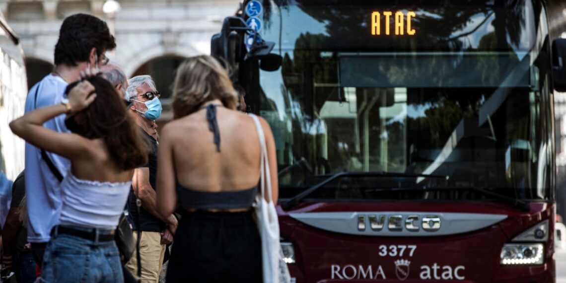 Crisi carburante, trasporto pubblico a rischio: costi in aumento del 21%