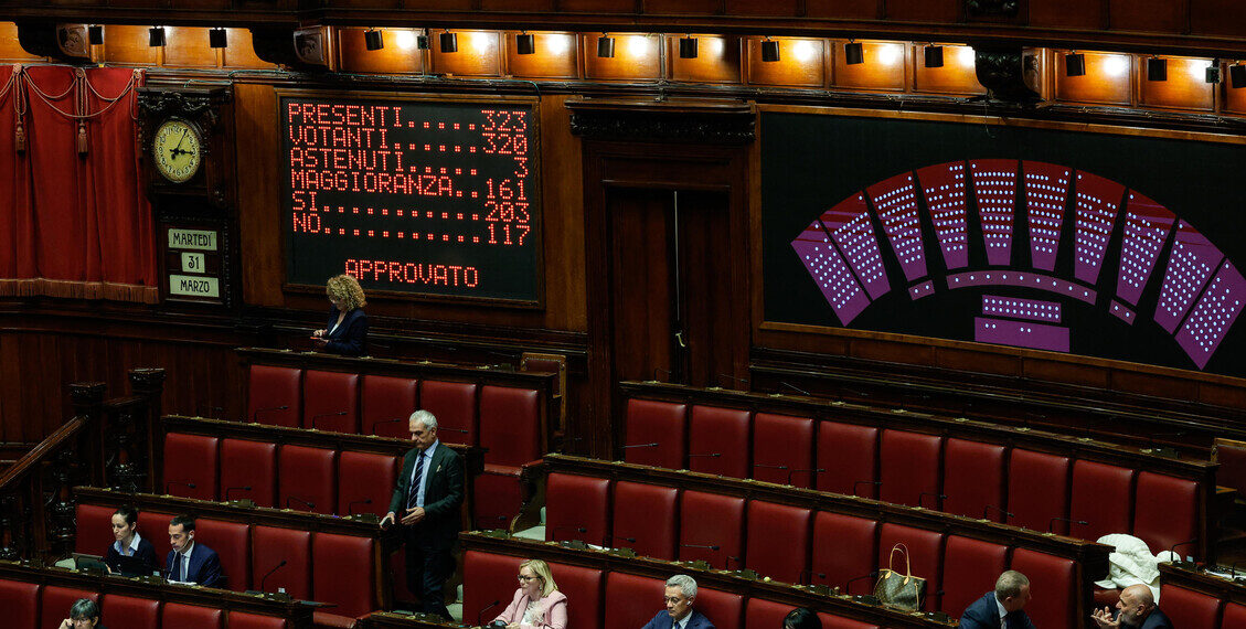 La Camera approva il decreto bollette, passa al Senato