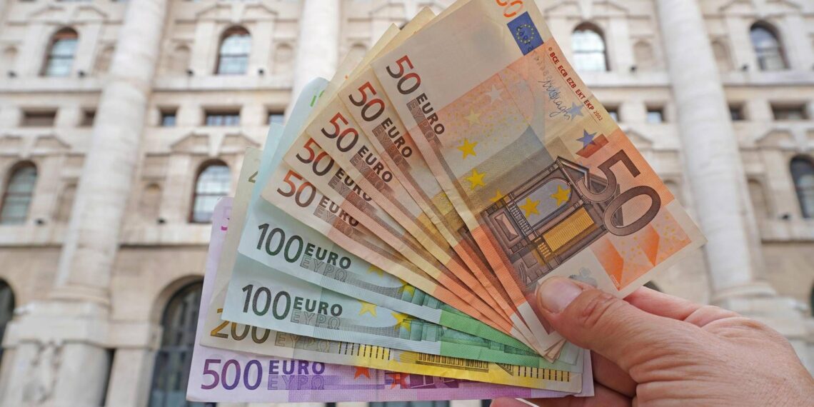 Borsa, l’energia spinge il listino prima di Pasqua: frena il bancario