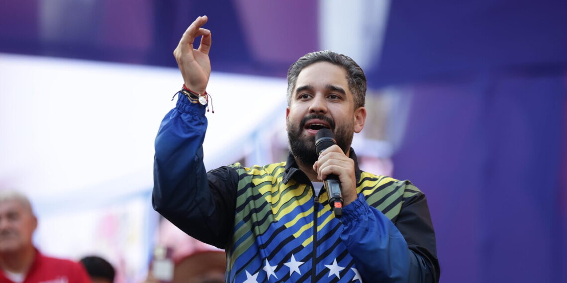 Venezuela, contestato ‘Nicolasito’ Maduro durante visita nelle zone colpite dal sisma