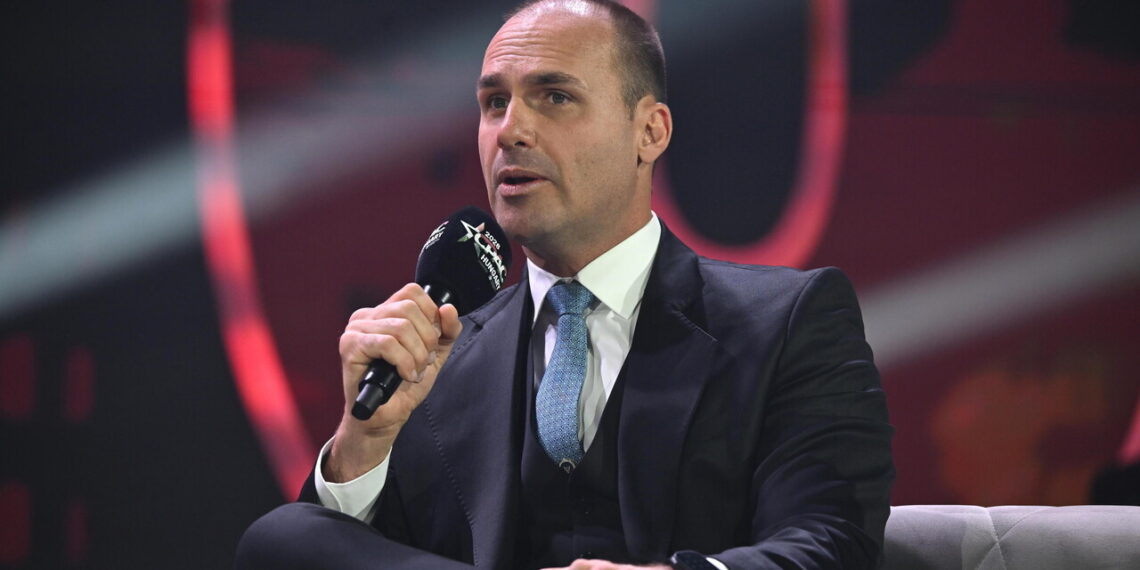 Eduardo Bolsonaro ottiene la green card Usa mentre resta la condanna in Brasile