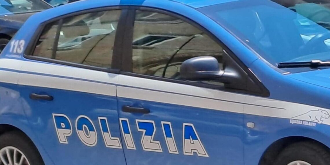 Botte ad alunni minorenni, arrestato insegnante di un centro islamico
