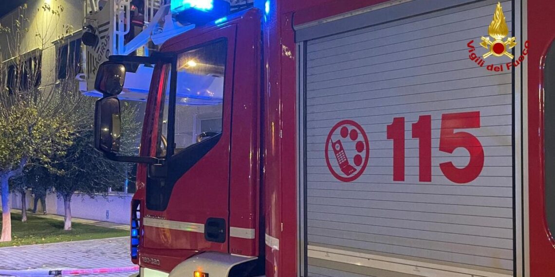 Incendio in carcere Viterbo, 23 soccorsi tra cui 6 guardie penitenziarie