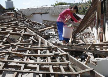 Terremoto in Indonesia, le autorità esortano all’evacuazione delle zone costiere