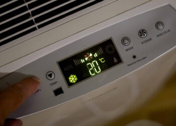 Caldo, come affrontare le notti tropicali: i quattro consigli (fondamentali) dell’esperto