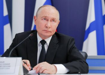 Putin ammette: “Da raid Ucraina danni a economia”. Russia costretta a importare carburante