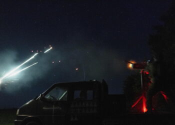 La Russia riprende gli attacchi su Kiev dopo tre giorni di tregua