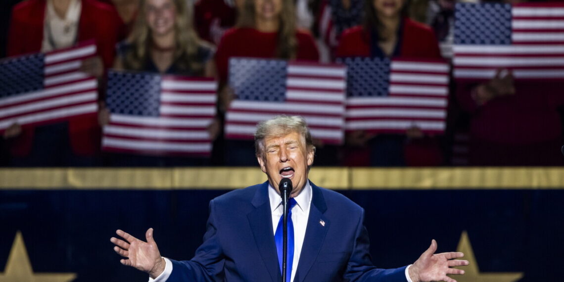 Trump promette, ‘se vinciamo alle Midterm 5.000 dollari a tutti gli americani’