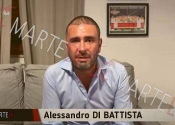 Il videomessaggio di Di Battista a La7: “I medici cubani mi hanno salvato la vita, tornerò prestissimo”