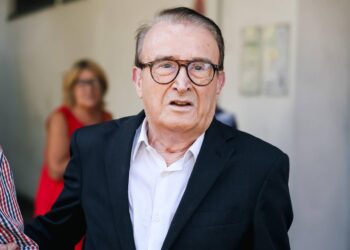 “Vai in pensione”, Giuliacci e i meteo-insulti per le previsioni: “Qualche volta rispondo…”