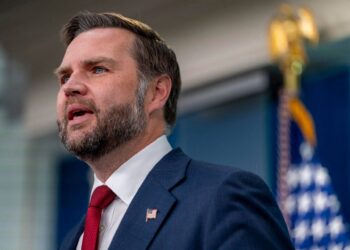Usa-Iran, Vance: “Non la chiamerei guerra, non ci sono scontri a fuoco”