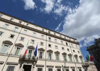 Addio bollo e tripletta flat tax, il ‘cantiere’ Manovra tra voto e risorse