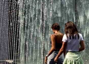 Caldo record, oggi bollino rosso a Bari e Campobasso. Domani allerta massima anche a Roma e Palermo