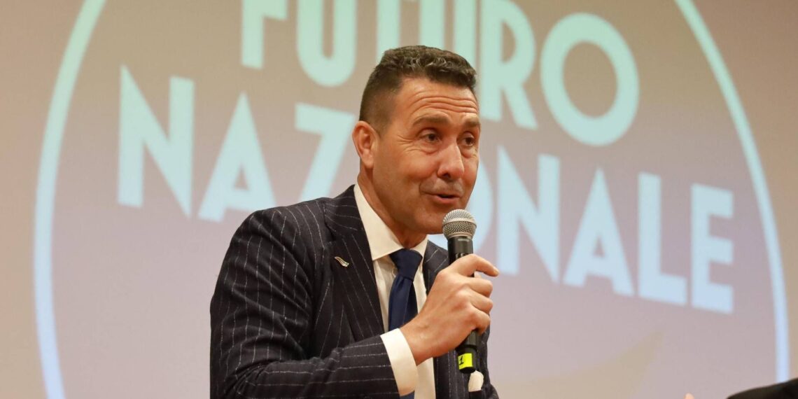 Futuro Nazionale e forze armate, scatta l’indagine della Procura militare sul partito del generale Vannacci