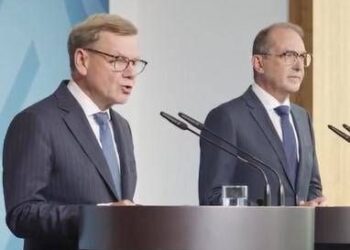 Droni esplosivi a Lipsia, Ischinger: “Se è un atto di guerra, chiamiamolo atto di guerra”