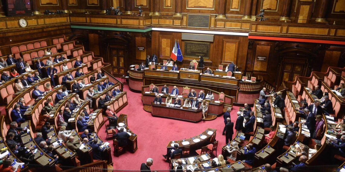 Fine vita, legge nella ‘palude’ del Senato. Fdi: “Nodo tecnico”. Pd accusa: “Presa in giro”