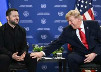 Ucraina, Trump vede Zelensky: “Insieme troveremo soluzione per finire la guerra”