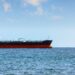 Il petrolio torna a uscire da Hormuz, 80% dei livelli pre-guerra: perché il greggio allora non cala?
