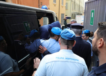 Attentato di Modena, El Koudri in aula di fronte alle vittime