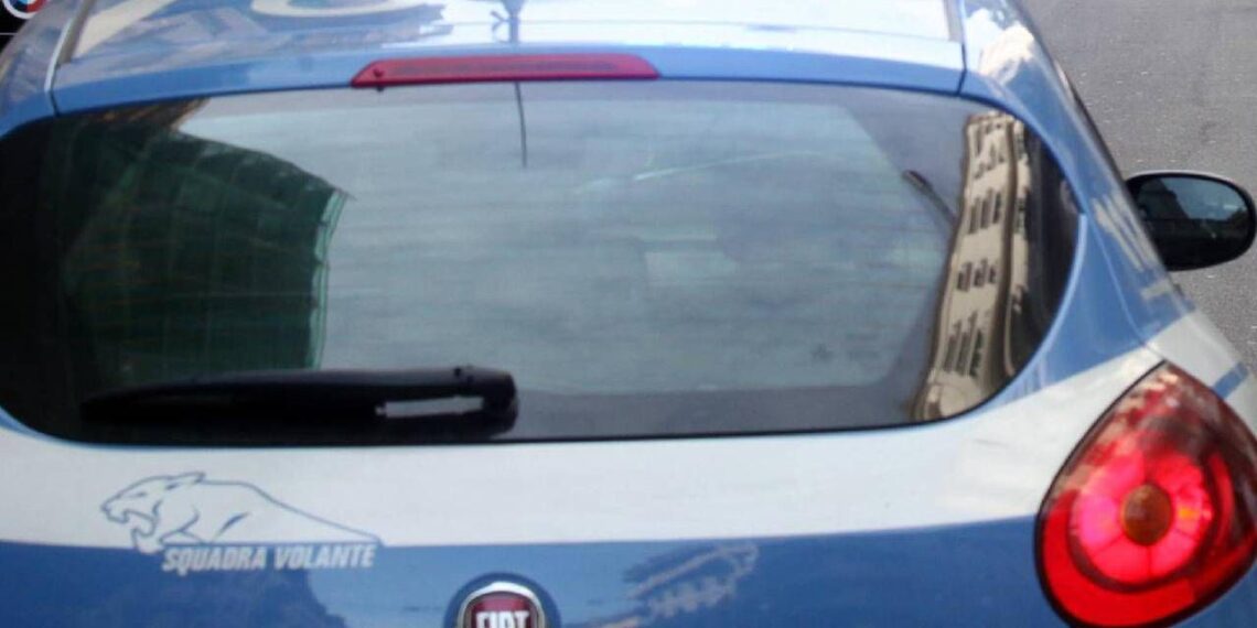 Bari, ragazzo denuncia presunte molestie sessuali: parroco ai domiciliari