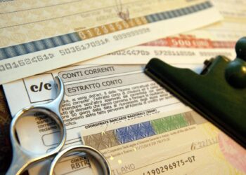 Inflazione: risparmi fermi sul conto corrente, come batterla. Parla l’esperto