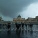 Meteo, arriva il maltempo: pioggia e temporali da Nord a Sud, poi torna il caldo
