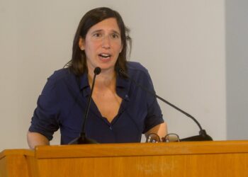 Cacciari: “Se Schlein perde le primarie, il Pd va allo sfascio”