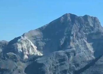 Frana sulle Tofane, escursionista salvata da eliambulanza